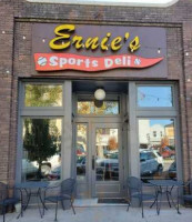 Ernies Sports Deli inside