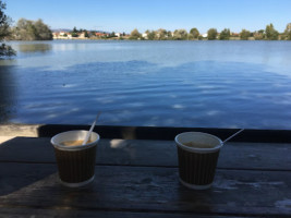 La Cabane De L'etang outside