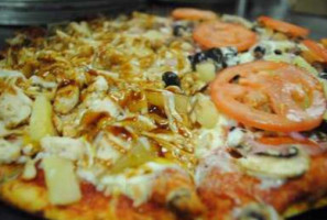 Fultano's Black Rock Pizza food