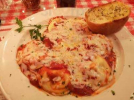 Dinapoli's Firehouse Italian Eatery food