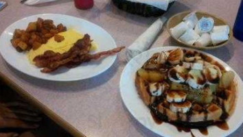 Plantation Pancake House - Surfside Beach food