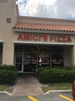 Amici's Pizzeria food