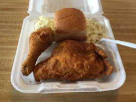 Tom's Chicken Shack food