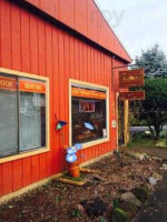 Harmony Baking Company- Now Estacada Antfarm Cafe And Bakery outside