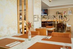 Encantus Pizzeria food