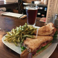 Brickhouse Brews food