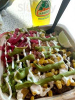 Dillys Taqueria food