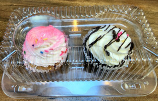 Carolina Cupcakery food