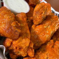 Hooters Overland Park food