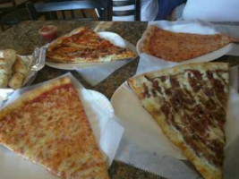 Emilio's Pizza food