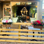 Aaima's Kitchen Utomhus