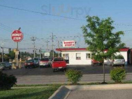 The Donut Stop outside