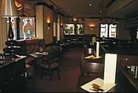 Les Brasseries Mansart inside