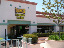 Duke's Mesquite Broiler outside