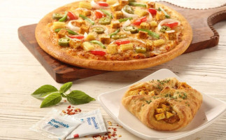 Domino's Pizza food