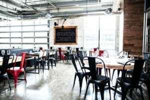 Industria Pizzeria + Bar food