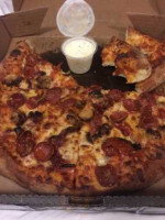 Toppers Pizza food