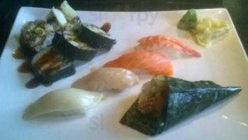 Chi Sushi food