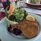 Bachtel-kulm food