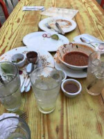 El Mezcalito food