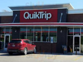 Quiktrip outside