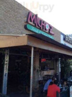 Michoz Fresh Lebanese Grill food