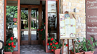 L'angolo Del Gusto outside