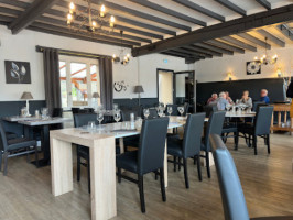 Auberge Des Roy food