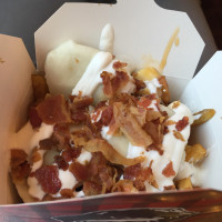 Smoke's Poutinerie food