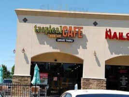 Tropical Smoothie Cafe outside