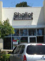 Shallo Asian Cuisine food