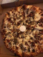 Sparky's Pizza food