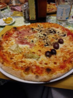 Casa Bianca Pizzeria Albergo food