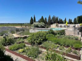 Entre Vigne Et Garrigue food