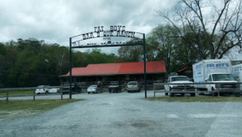 Fat Boy's -b-que Ranch outside