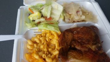 Claiborne Cafe food