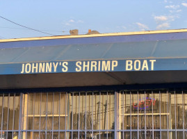 Johnnys Shrimp Boat food