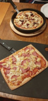 Pizza Hut S food