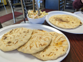 Pupusas Paradise food