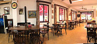 Cafe Avenida inside