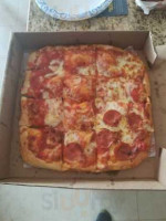 Mark's Pizzeria food