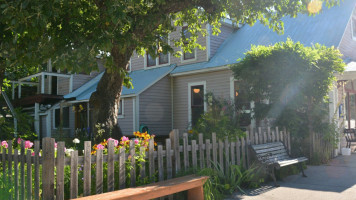 The Apple Tree Sandwich Shop inside