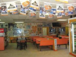 Gus's Good Times Deli inside