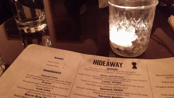 Hogan's Hideaway inside