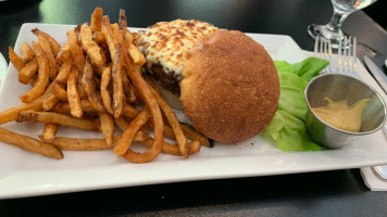 Le Steak Frites St-Paul food