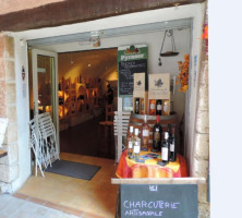 Les Chemins du Vin inside