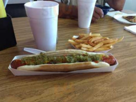 The Dawg Shack food