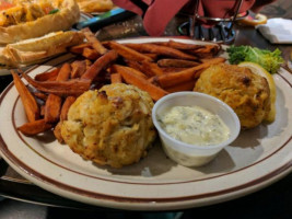 Callahan's Seafood Grill food