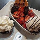 Creams Cafe food