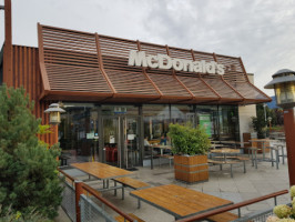 Mcdonald's outside